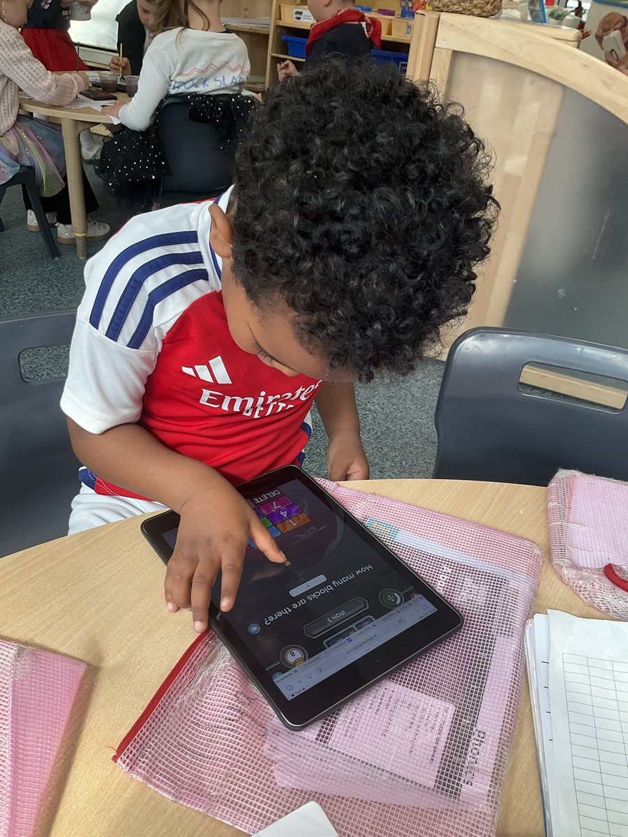 AbbeyPrimary's tweet image. #rec are having lots of fun logging into Numbots and playing maths games. #maths #numbots