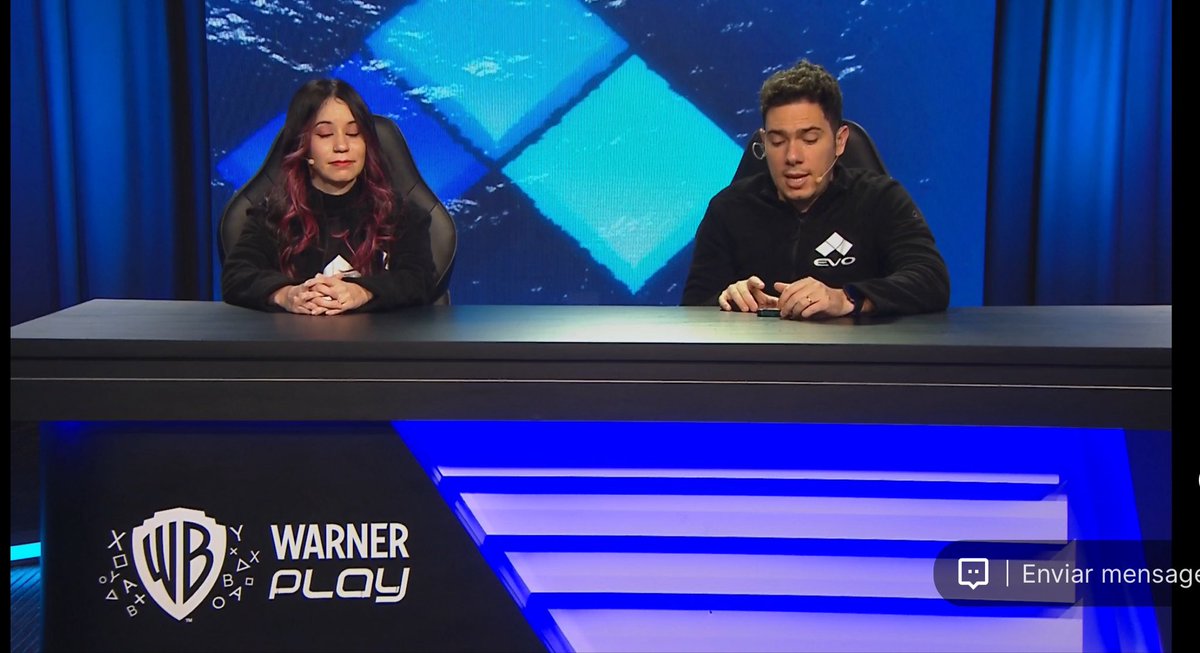 AndyHitsu's tweet photo. Bom dia consagrados jogadores de videogame 🕹️
Acordei bem cedo para acompanhar os brabos na cobertura da Evo Japão 26 com @arielsis @carolthequeen_ e também os brabos @ryoran, @viniFGC e @OLucasKOF
Bora que está incrível 👊🏻
#WarnerPlay #EvoJapan26 https://t.co/yBFt0jgqDR