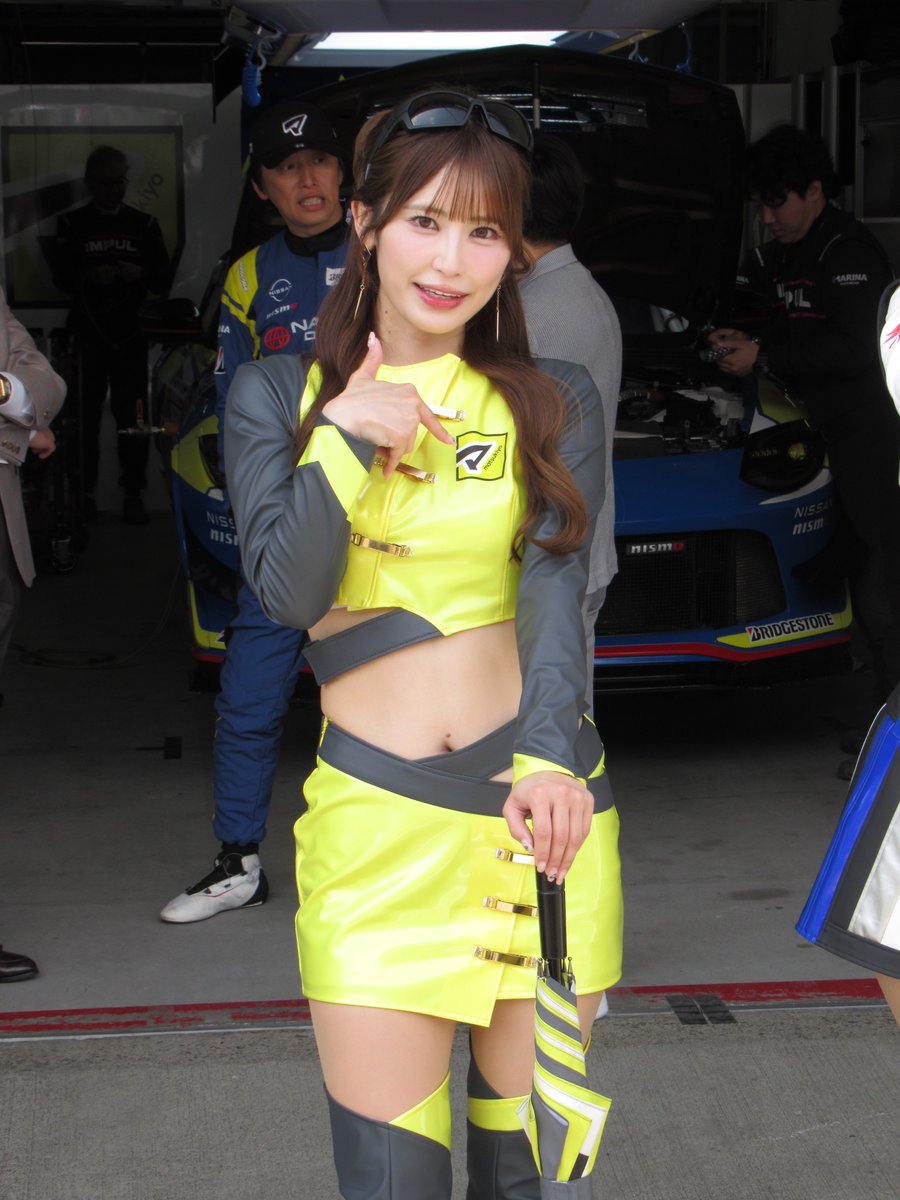 y50m6rb6ffjxi71's tweet photo. 2026/4/19 #SUPER耐久 第2戦 PW
#マツキヨアンバサダー
#織田真実那 さん(@mamihamu7 )
撮影させていただきありがとうございました🙇‍♂️

#Mobile1
#IMPUL
#ナニワ電装
#マツモトキヨシ
#S耐
#SUPER耐久2026
#スーパー耐久
#鈴鹿サーキット
#RQ #レースクイーン https://t.co/Da159li3VK