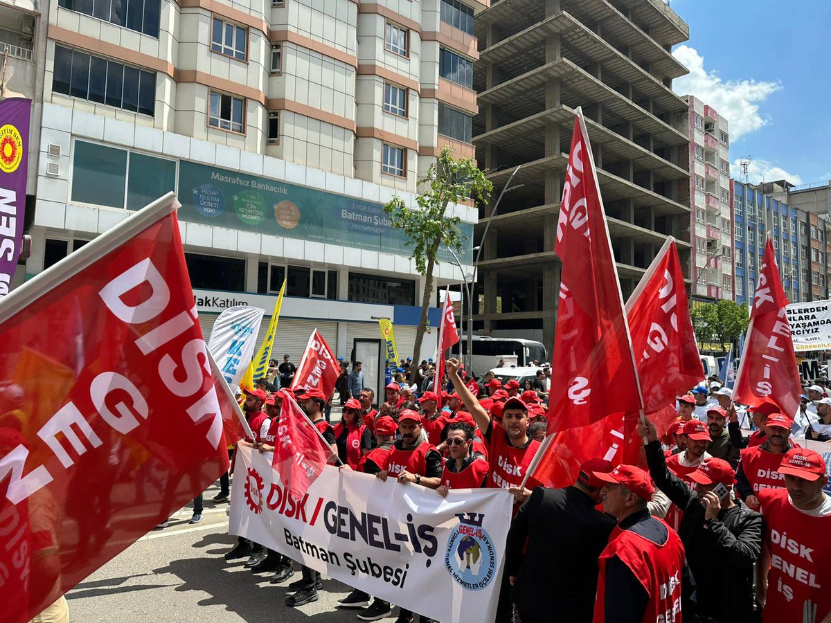 DiSK_Genel_is's tweet photo. 📍Batman

Adalet, eşitlik ve barış için alanlardayız!#1Mayıs https://t.co/eZ0NZ3J2a3