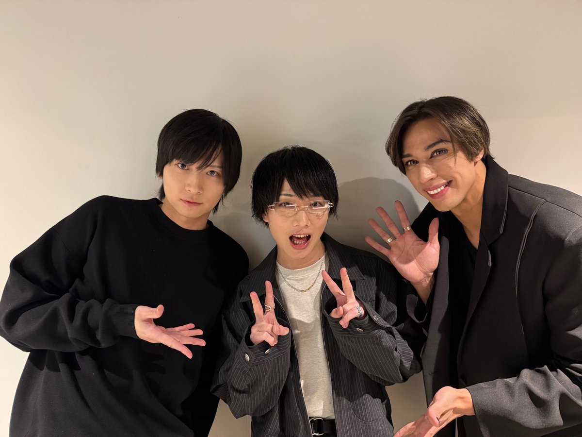 ミュージカル「フラガリアメモリーズ」
〜でぃあ・まい・ふれんず！〜

今日もご来場ありがとうございました🌹
今日も最高に楽しかったー！🌹😊🥰

そして今日は、大好きなお二人とアフタートークショー😊

ハンギョン役 荒牧慶彦さんと
シエロモート役植田圭輔さん🌹