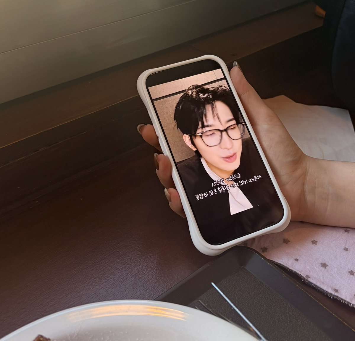 히_hee_e🧣 (@_hee__e) / Posts / X