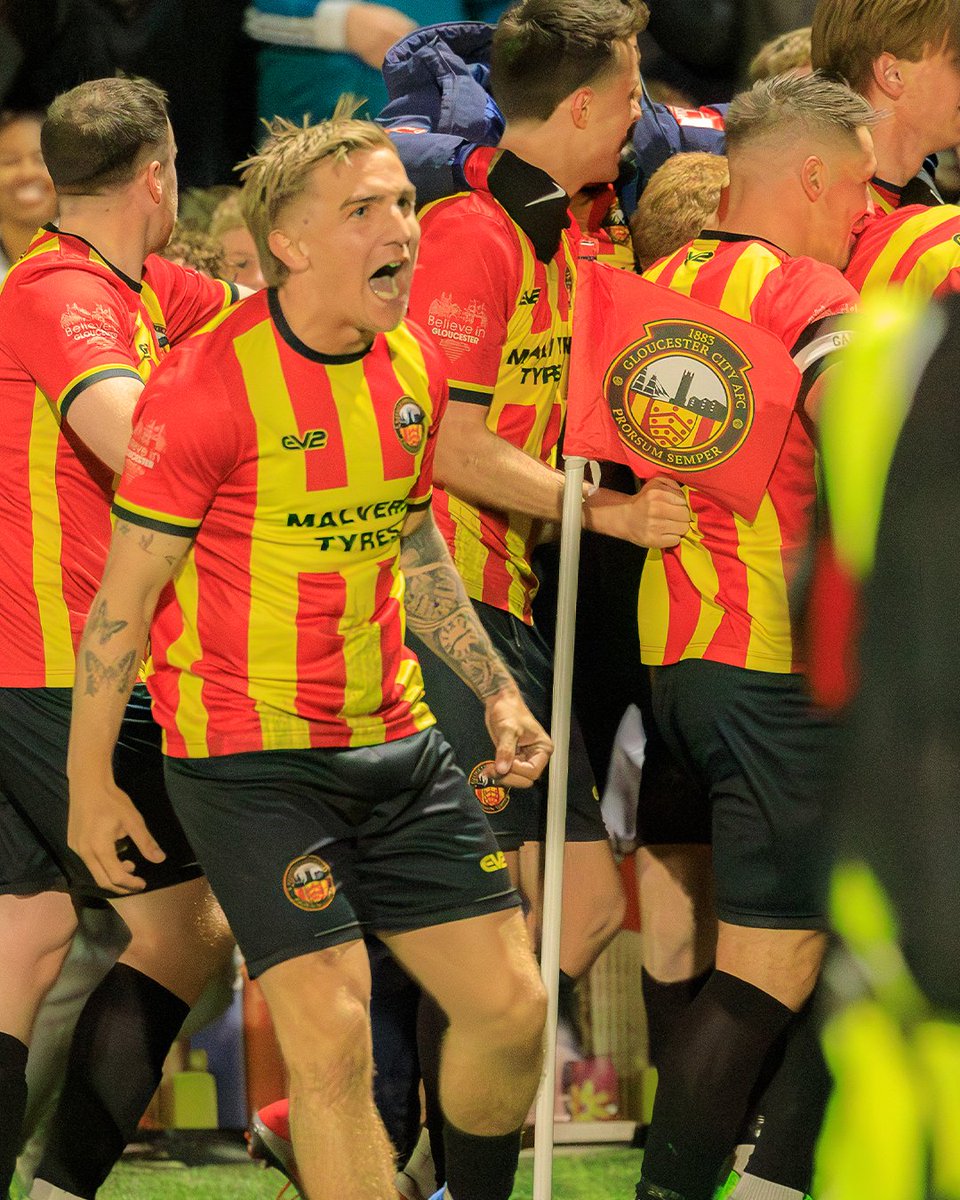 ev2sportswearuk's tweet photo. One game from promotion... ⬆️

A 3-2 victory in extra time over Poole Town has sent @GCAFCofficial into the play-off final  where they will face Farnham Town 👊

🛒: https://t.co/p8x16H3hng
📷: @Jayballs316 

#EV2 | #DesignWithoutLimits https://t.co/WRWomqiKlY