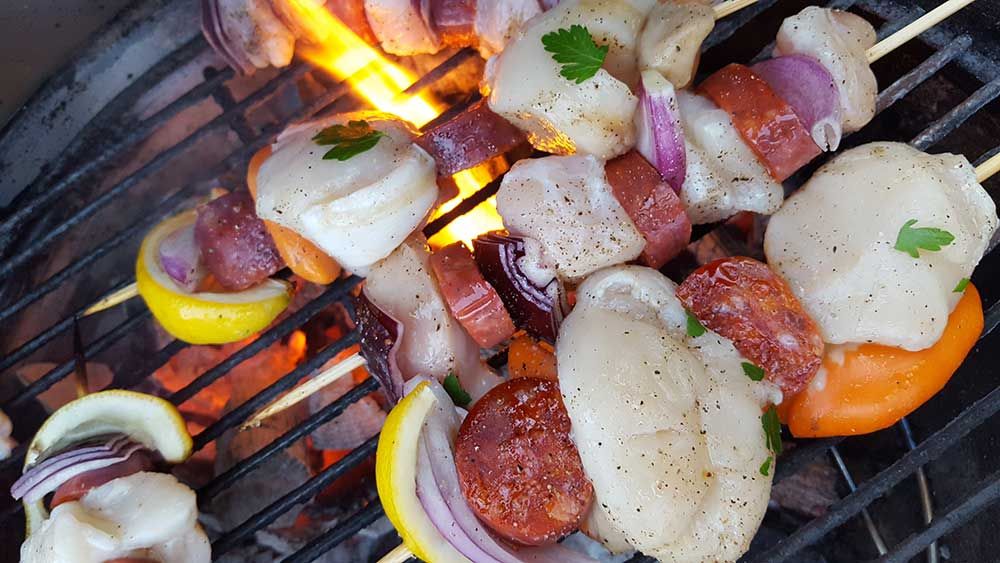 purkisandsons's tweet image. Fishy #FF @Lezardons @BillingsgateCoL @csljohnkirby @adunlea @World_Farmer @FisheliciousUK @CodementorJS @Living_Lou @DHS01 @NewlynFishing @retailmentoring @Georgie01061500 @inmuswellhill @DeannaDuda  @citymuso @TunWellsFoodie Suns out, BBQ time buff.ly/ahIcSPu