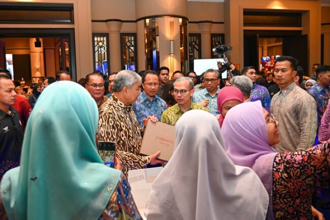 Media Batu tweet media