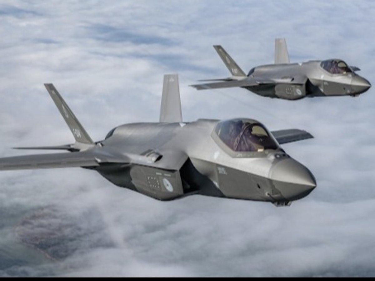 Adewin026's tweet image. 🚨 #BREAKING NEWS:

“Big tension for Israel”

“Two Iranian aircraft spotted in Israeli #territory.”