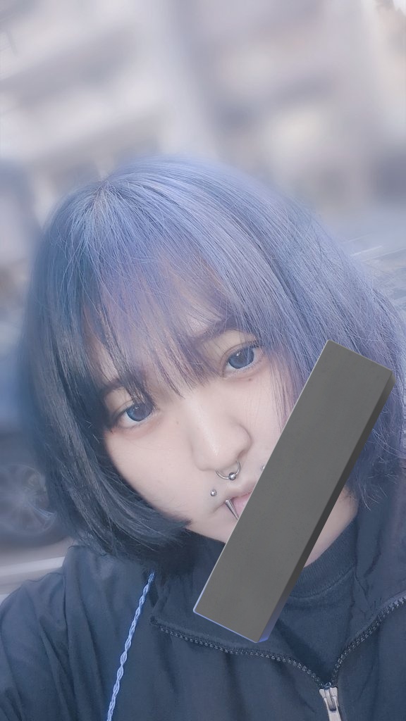 × ̫ × tweet media