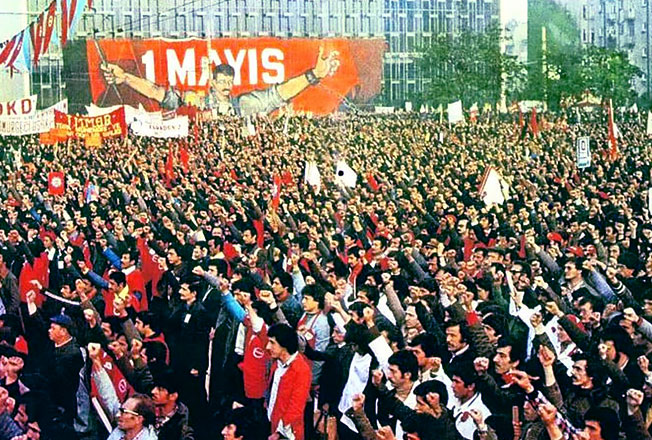 Yurtseverce tweet media