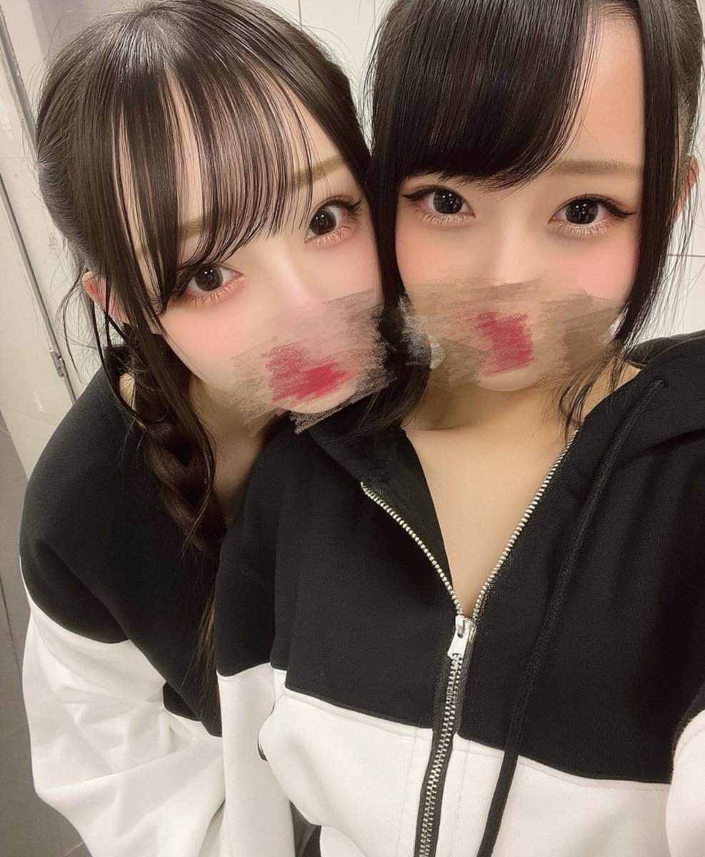 まお tweet media