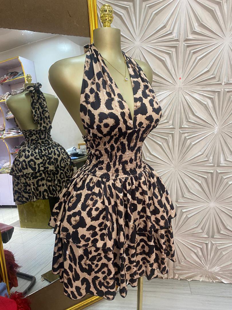 🎀✨ CLEARANCE SALE✨🎀
Sizes: S M 
Price: ₦11,500

📍delivery is  24-48hrs within Lagos
💳 Payment: Transfer or Bank Deposit