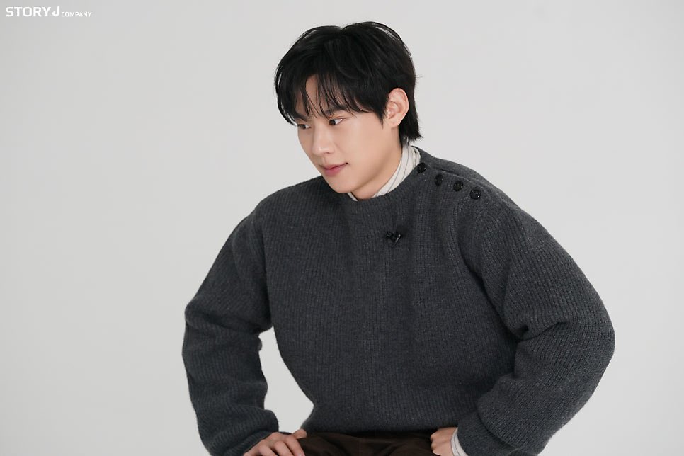 #마음찍은트친과아무것도하지않지만그저서로를뮤트하지않았음을확인하며5월도행복하게연뮤하시길
아직도 시험이 안끝나서(´°̥̥̥̥̥̥̥̥ω°̥̥̥̥̥̥̥̥｀)