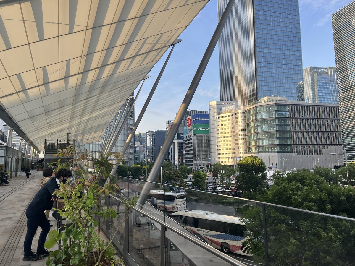 sense_narrative's tweet photo. 東京駅から（途中の広島もめっちゃ良かったから）の「東京から最も遠いまち・江津」のいちばん奥にある波子駅へ。

2週間の島根ぐらしがはじまる… https://t.co/ISqXFQ99TX