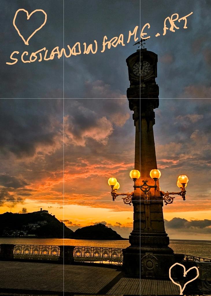 StephenAHenry's tweet image. Post Sunset views as seen from the Esplanade at Donastia/San Sebastian in Spain.

#Sunset #SanSebastian #Spain