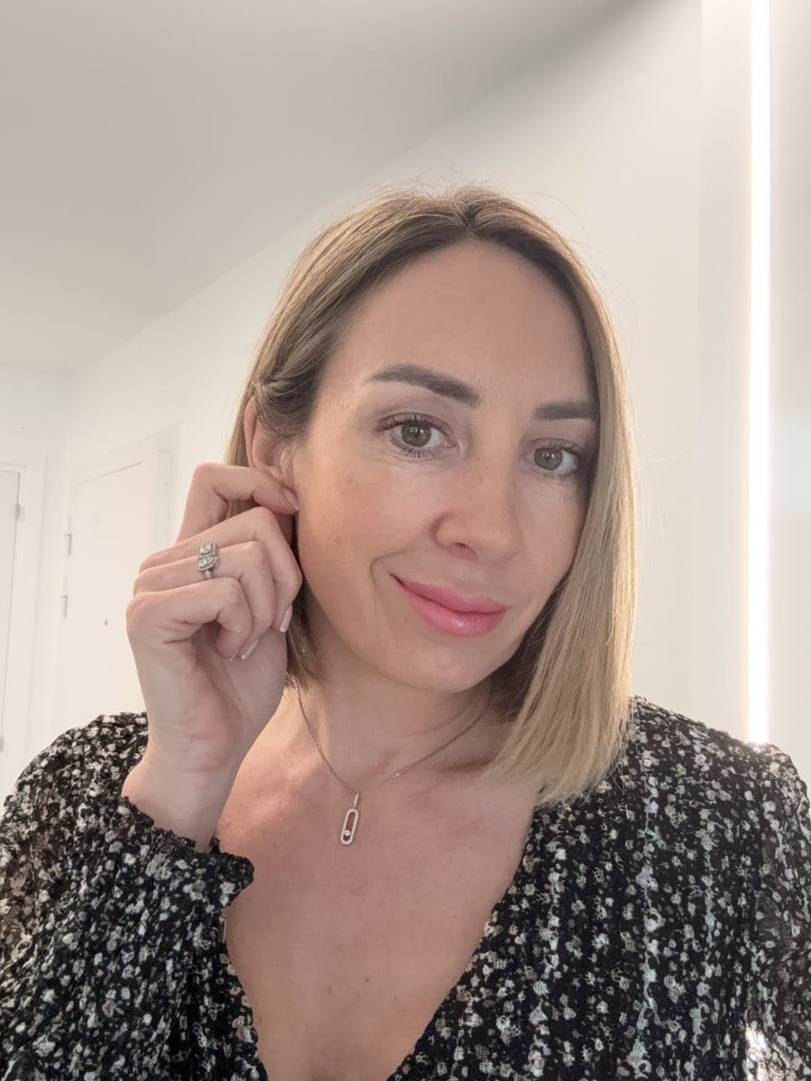 Sandrabiho tweet media