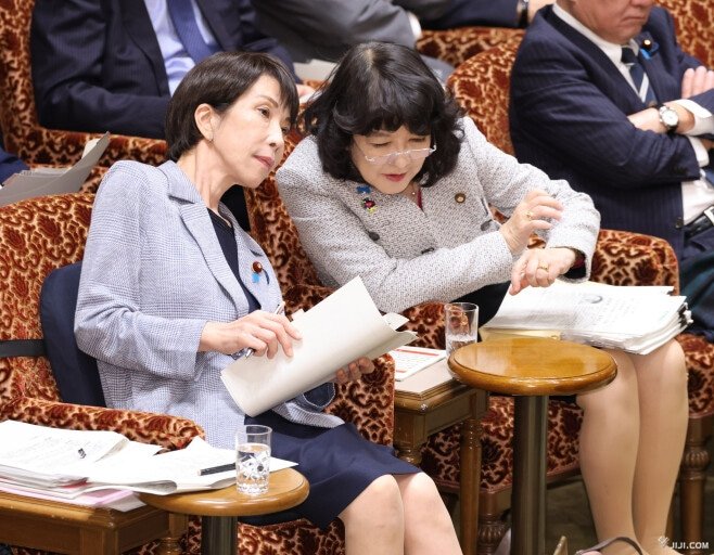 あかばね君 tweet media