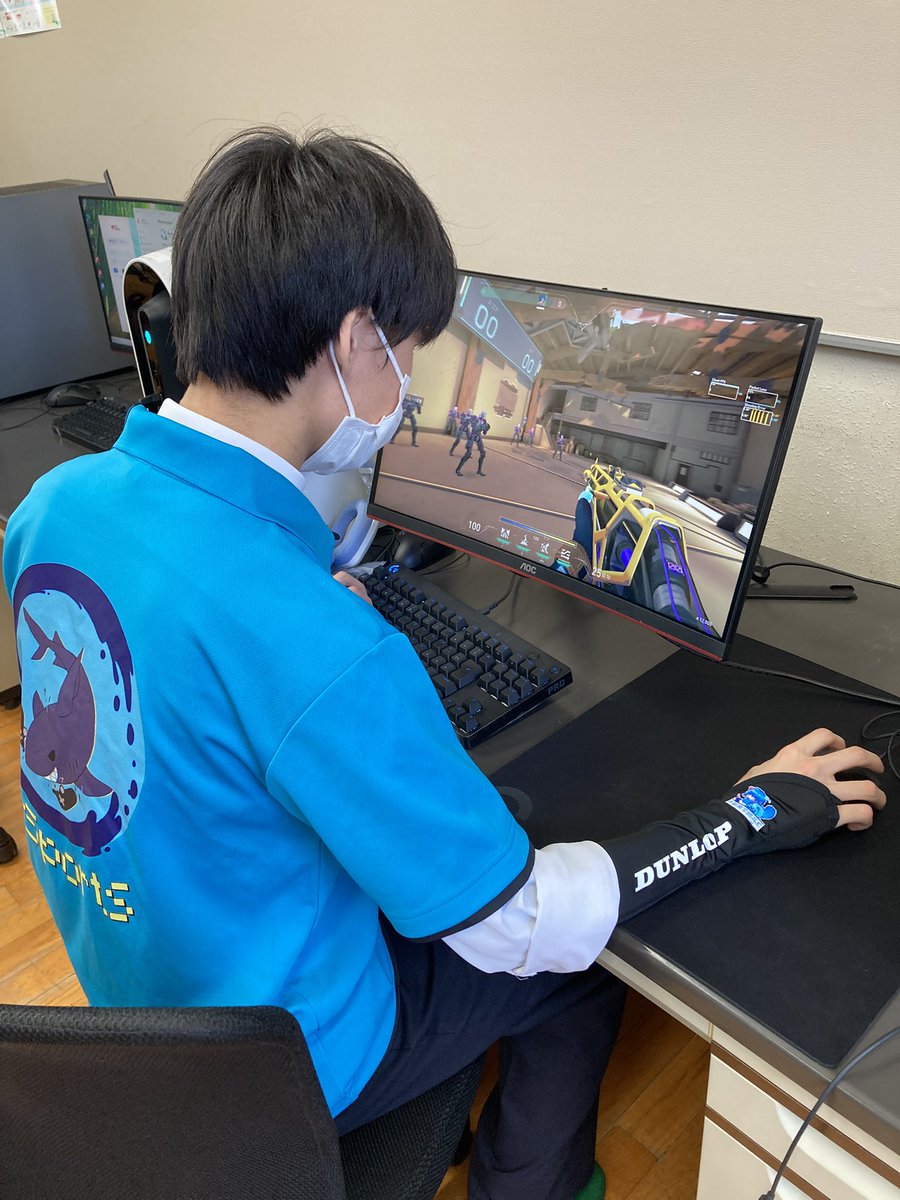 京都廣学館高校 e-Sports部(最近グッズを販売し始めた) tweet media