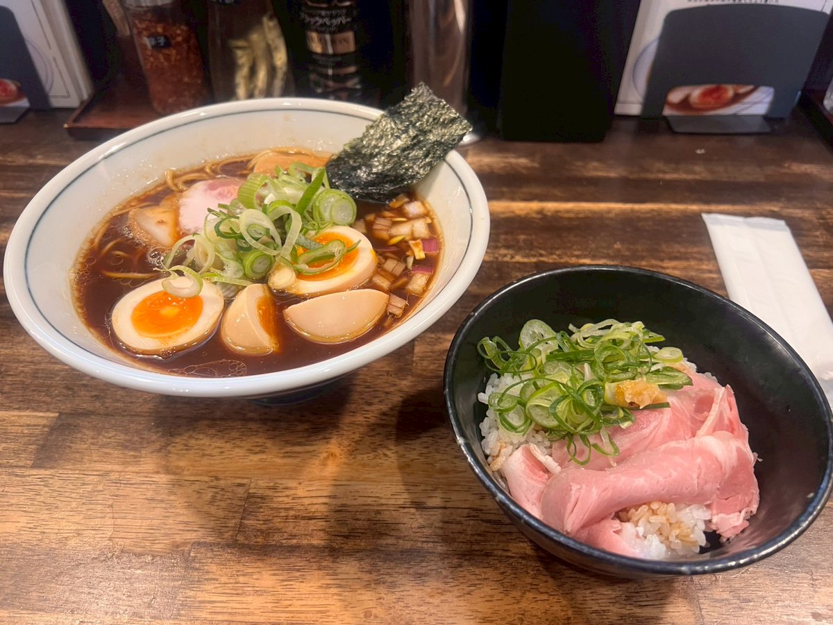 manna_EM's tweet photo. ラーメンのトッピングで一番好きな味玉
なんなら味玉だけでも良い
＃むじくすごはん https://t.co/kF4yTbuaba