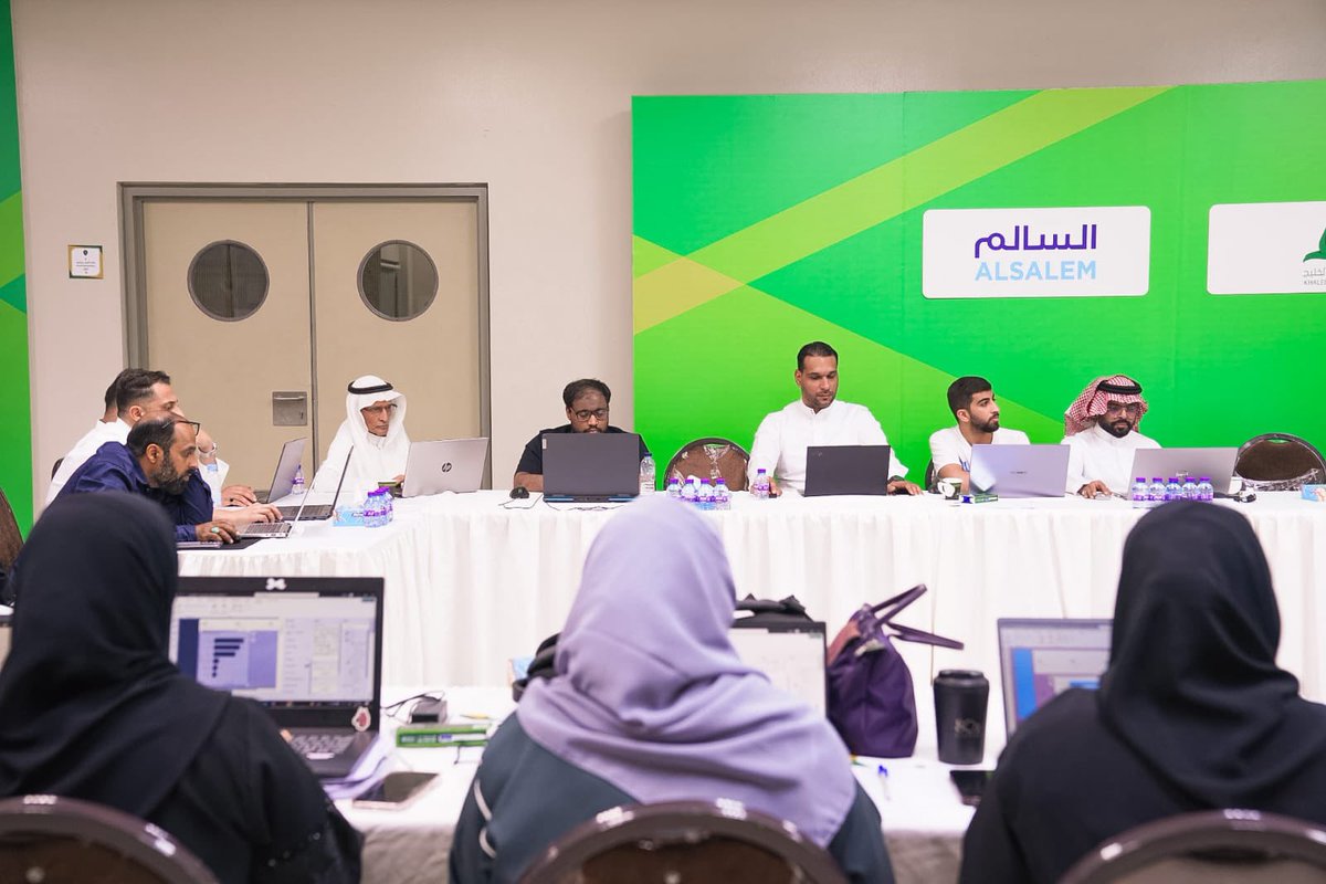 hrda_sa's tweet photo. *جمعية تنمية الموارد البشرية بالتعاون مع نادي الخليج يختتمان ورشة “تحليل البيانات باستخدام Power BI* https://t.co/c8qazknoC1