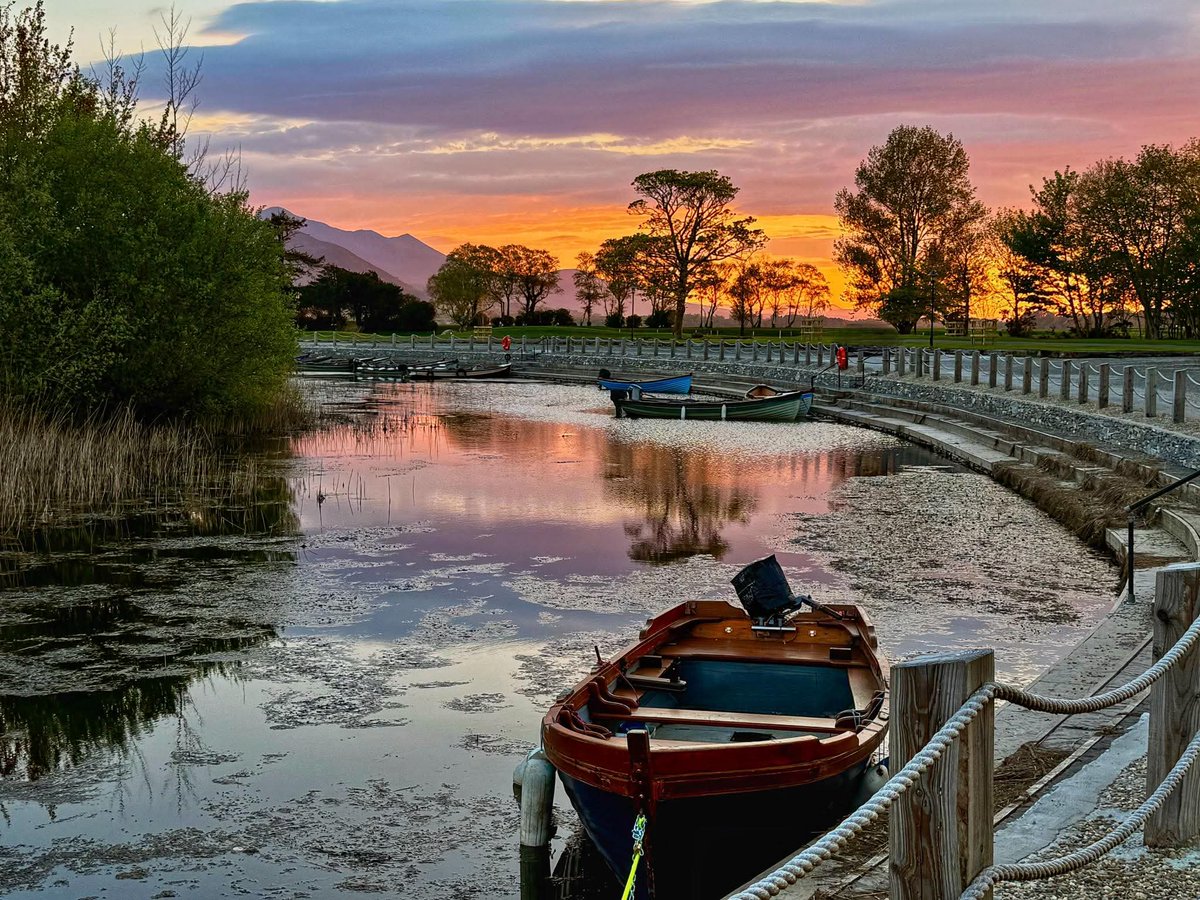ThisIsIreland3's tweet image. The Marina at Killarney Golf, and Fishing Club. Under that wonderful sky yesterday evening 🤩 🌅 🌄

📍County Kerry-Ireland 🇮🇪

📸 Bridget Gleeson Healy

#Ireland #Kerry #Sunset #Wildatlanticway #Killarney