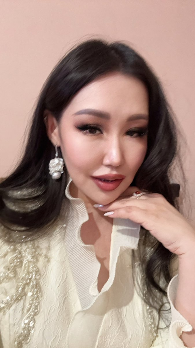 MarieKree's tweet photo. Наконец-то силы появились на твит 🤣 хотя заходила и читала вавилонский твиттер каждый день 😅 

18 апреля отмечали день рождения близкого друга ☺️ в помощь приготовила канапешки (они пользовались большим успехом 😎 и закончились первыми)

А потом мы с семьей улетели в минитрип✈️ https://t.co/0IrVo03sqk