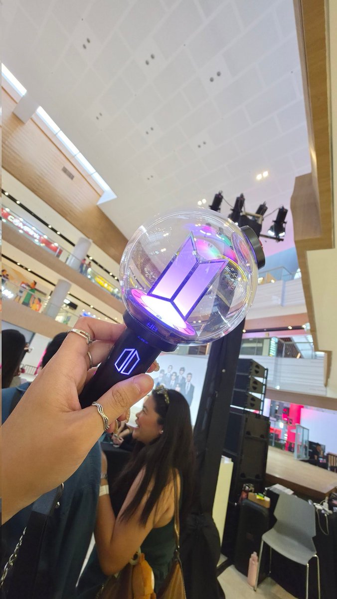 nevermind_riri's tweet photo. First event for my new Army Bomb! @Spotify #SpotifyBTSSWIMSIDEManila https://t.co/M235ZhyLnb