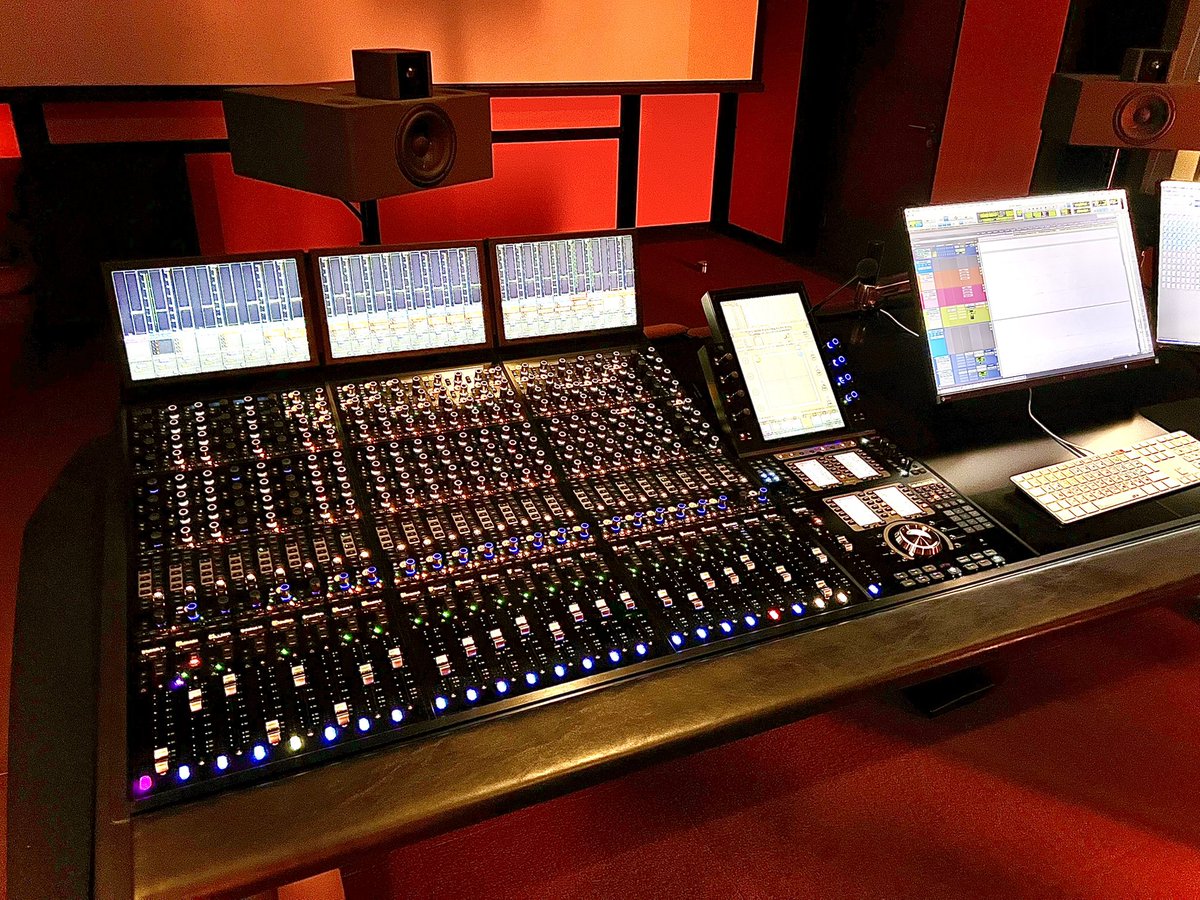 CalvinAndrews17's tweet photo. Dolby Athmos studio Basel🇨🇭 https://t.co/GNVzadgm7U