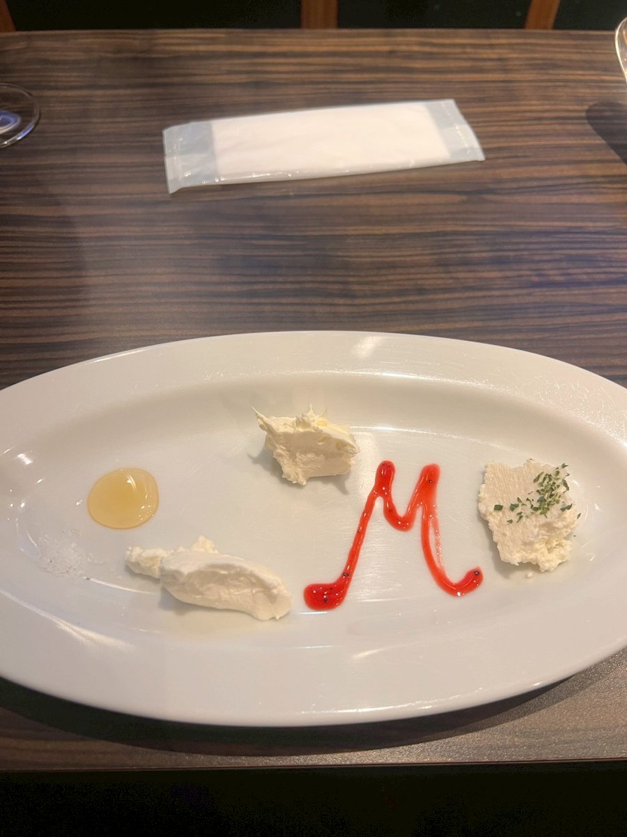 manna_EM's tweet photo. チーズ尽くしですね
＃むじくすごはん https://t.co/QrH65eH9bN