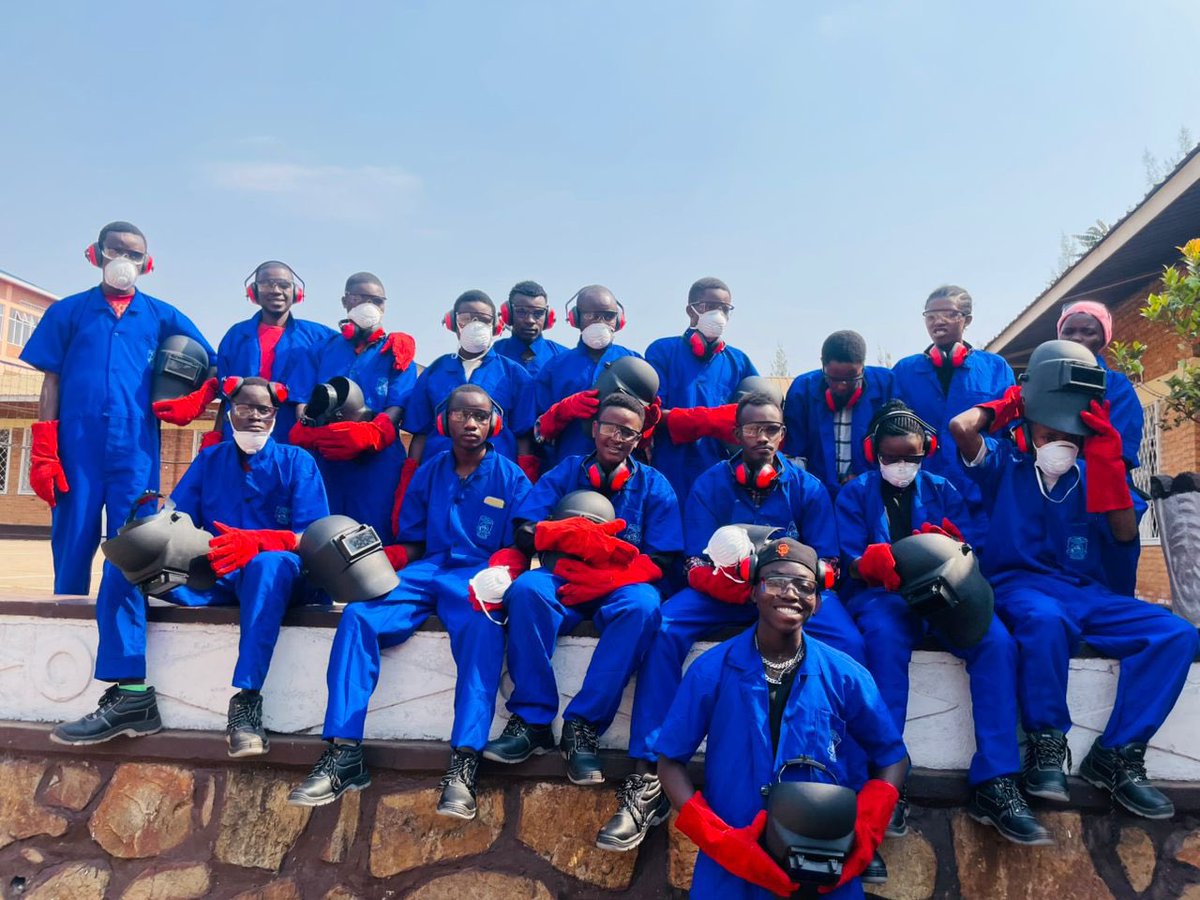 RTB_Rwanda's tweet photo. Happy International Labour Day!

As we celebrate the value of skills in driving job creation and strengthening Rwanda’s economic resilience, we reaffirm our commitment to empowering youth through TVET with practical, market-relevant skills that create opportunities and contribute to the country’s broader transformation.

#NanjyeNdiTVET