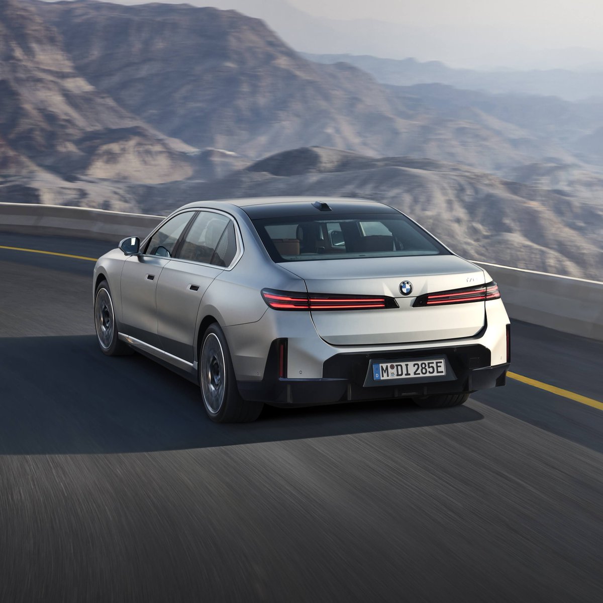 Select Car Leasing tweet media