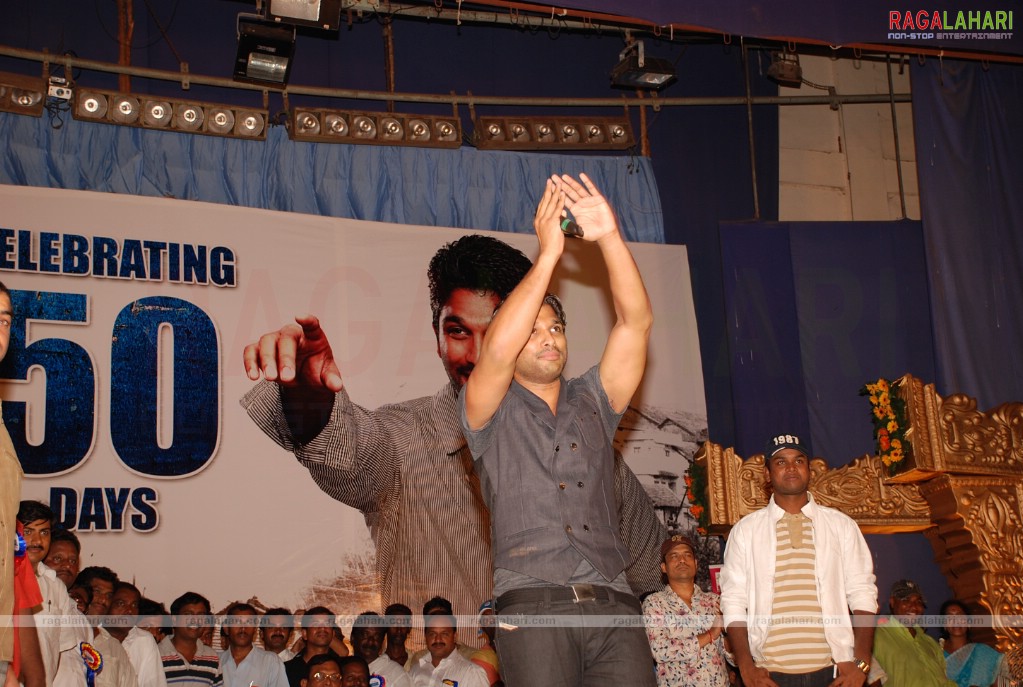 AryaAjay8121's tweet image. Like Father Like Son ♥️

#18YearsOfParugu ❤️‍🔥

@alluarjun  #AlluAyaan #DJ