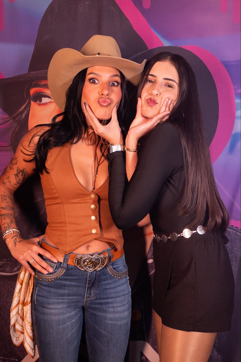 Cami ☄️🧬 tweet media
