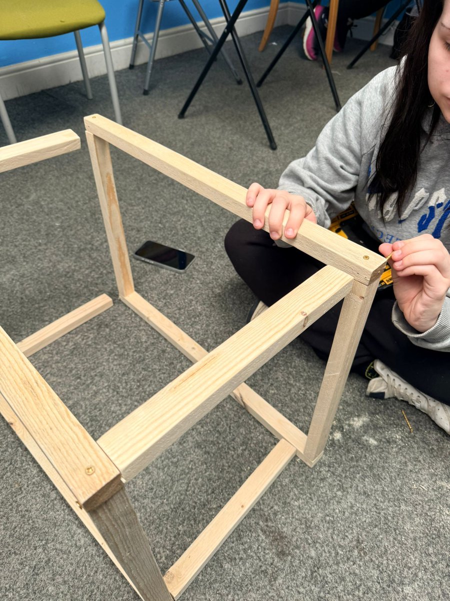 Aceproject1's tweet image. Our Vocational Study Programme learners have been being 'crafty' this week, with projects including a memory box, glass jar painting and paper flowers. 

#studyprogramme #craftandlearning #creativeteens #aceproject