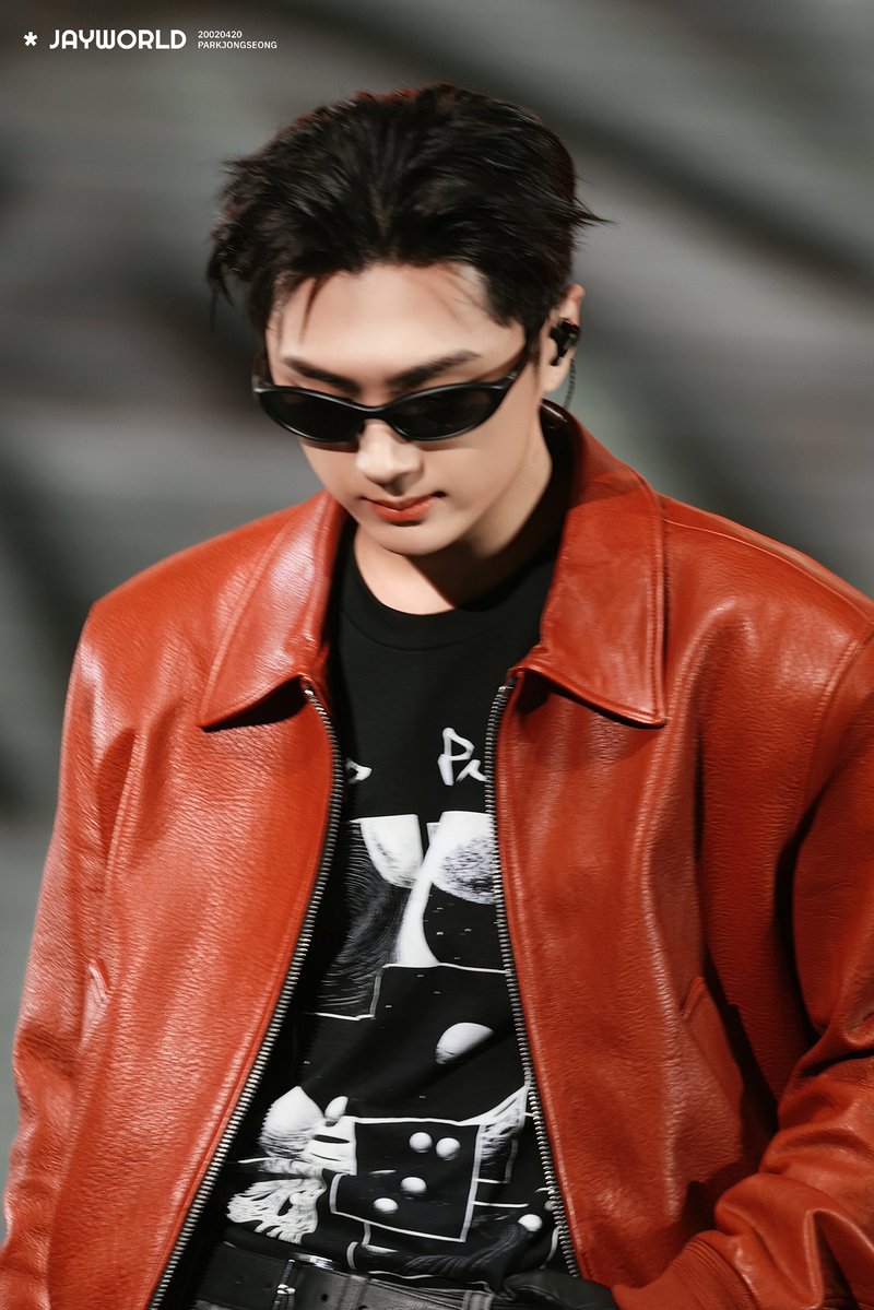 JayWorld tweet media