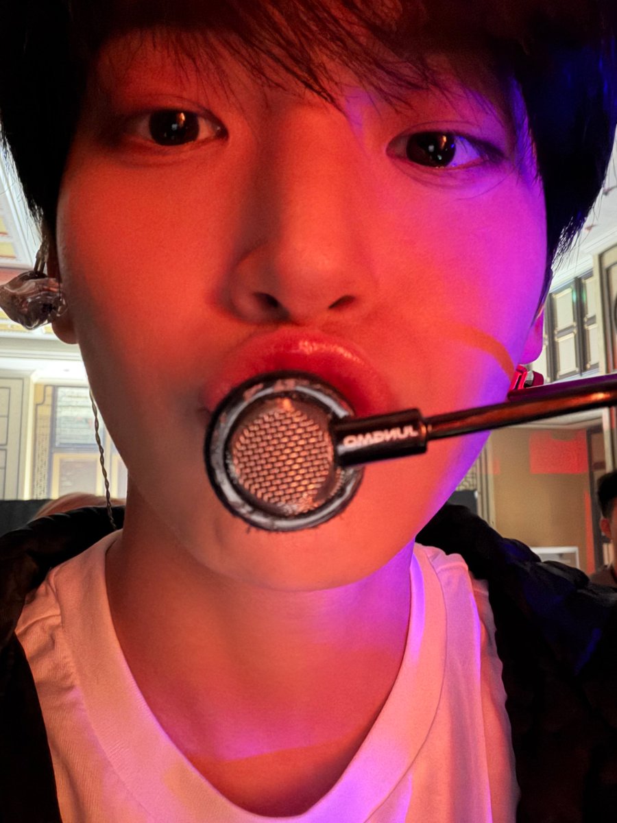 코이 tweet media