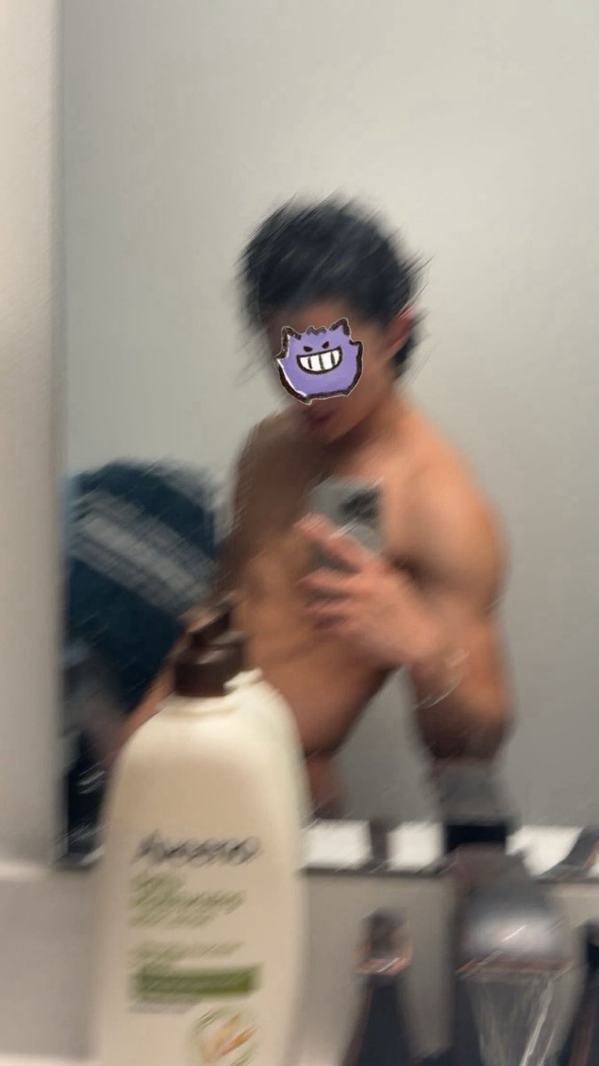 hojuucha's tweet photo. shower sooo good https://t.co/FZP1dfSwp4