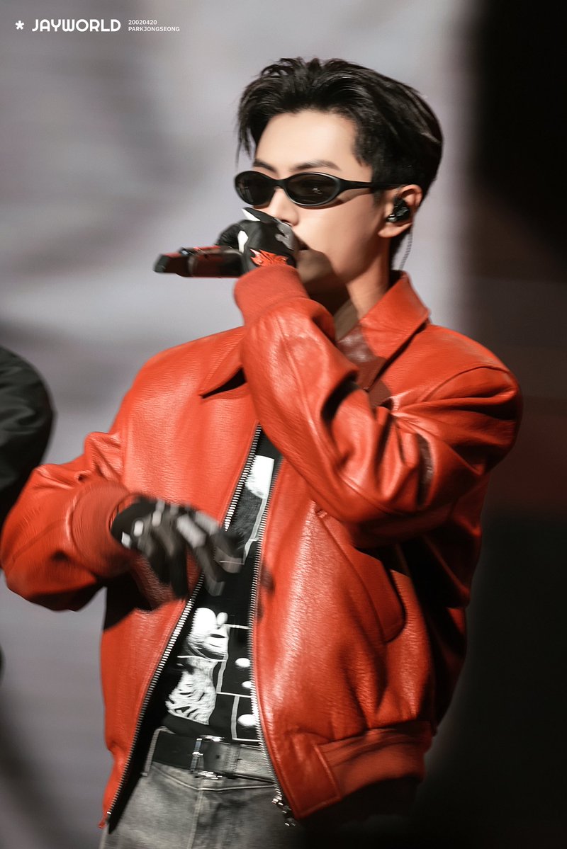 JayWorld tweet media