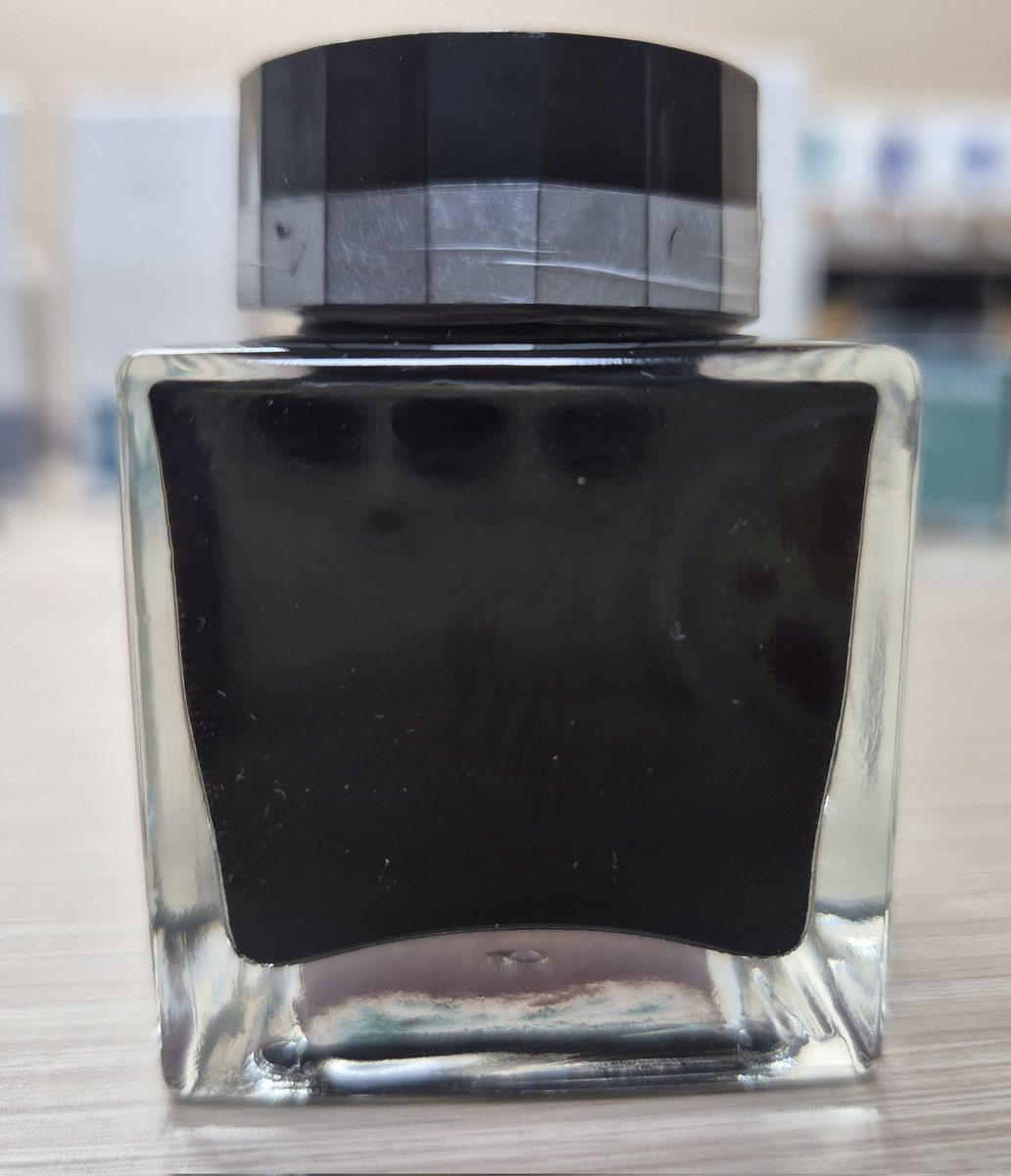 조개 tweet media