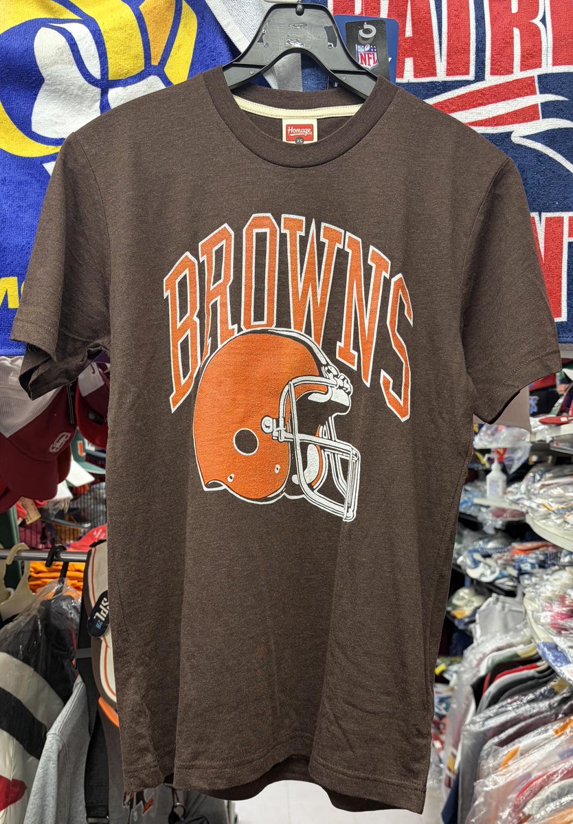 WEARBANKS's tweet image. NFL レトロ ヘルメットTシャツの #Browns XSサイズ入荷‼️現在.玄関ドアが施錠されている時は休憩中.外出中.営業時間外です🙏ご来店をご希望の方は必ず事前にご確認下さい🙏12時頃-18時頃営業🙏15時頃-16時頃休憩‼️4/23~5/6まで無休営業します‼️

#NFLグッズ #NFLショップ #アメフト #Flash_Garrett