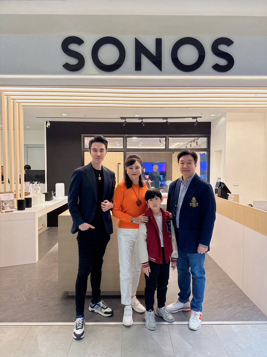 JeffreyChiu0610's tweet image. 正成集團在三創開幕全台首間SONOS旗艦店，SONOS是聲音界的Apple，生活美學的音響品牌！

#SONOS
#SONOS台灣總代理
#正成集團
#ChengSengGroup
#綜合科技商社