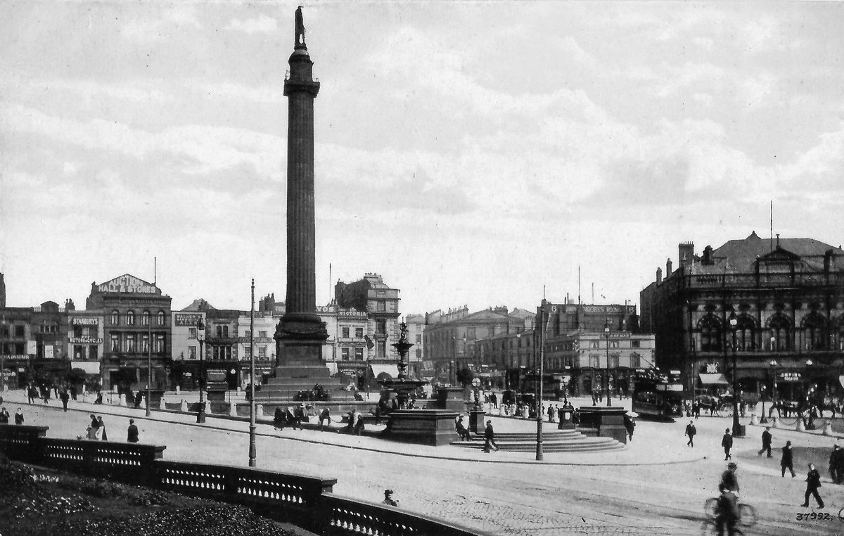 Liverpool1207's tweet image. The foundation stone for the Wellington Monument #Liverpool was laid on 1st May 1861, the anniversary of his birth.
He would not be pleased today looking down today at the condition of the paving surrounding him.