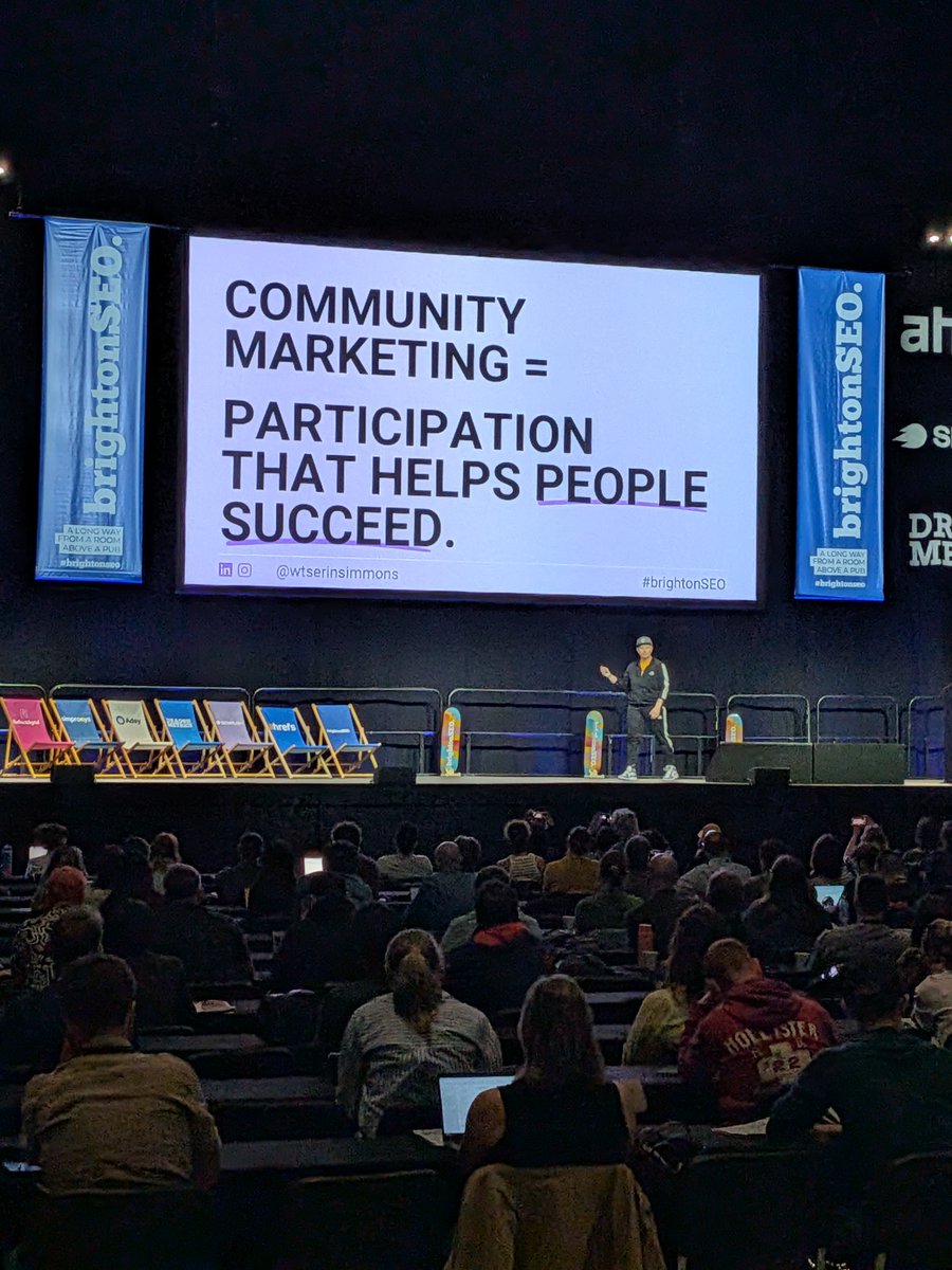 AngieRoo14's tweet photo. @techseowomen - huge congrats to Erin for presenting at #BrightonSEO on the main stage 👏👏👏💪💙 https://t.co/ohuIi6upNa