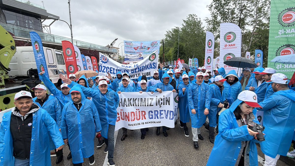 Yunus_Degirmenc's tweet photo. Taleplerimiz İçin Bursa’dayız..

Konfederasyonumuz HAK-İŞ’in öncülüğünde Türkiye’nin dört bir yanından gelen emekçi kardeşlerimizle ve teşkilat mensuplarımızla birlikte #1Mayıs Uluslararası Birlik, Mücadele ve Dayanışma Günü’nü büyük bir coşku, kararlılık ve dayanışma ruhuyla Bursa’da kutluyoruz..