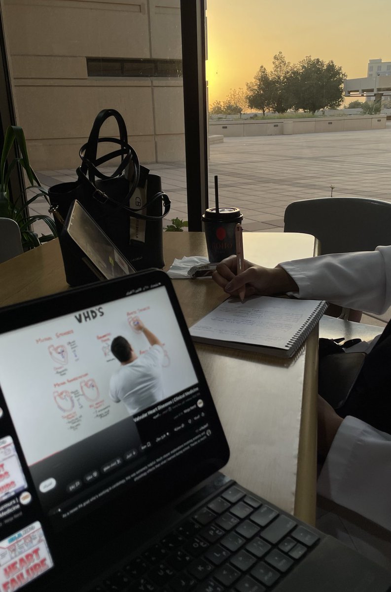 23_4_9's tweet photo. Medicine ✅
Radiology ✅
Laboratory✅
كانت شهرين صعبه وضغط بشكل مو طبيعي لكن عدت الحمدالله ، كنت راح استمتع اكثر لو كانت كل ماده لحالها🥰🥰🥰 https://t.co/SXsvFGEu2q