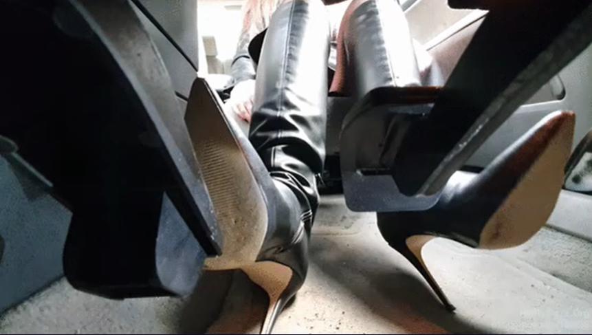 DazeOrg's tweet photo. https://t.co/1YRWUs178U #driving #pedalpumping #underpedal #leatheroutfit #leatherboots #stilettoboots #guessboots #bootsoles #pov #c4s #clips4sale #leatherfetish https://t.co/OTIQ3gv3S7