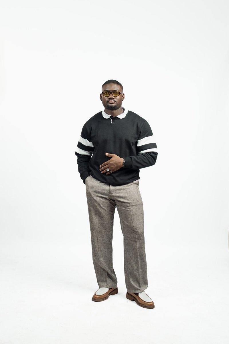 BuchiJacobs's tweet photo. Patiently waiting for the day my business goes viral on this app 😩. I run a clothing brand @CobsSun .

Joggers= 17,000
T-shirt = 9,000 (from 200gsm upward) 
Sweatshirt = 20,000

Ask around we are the best 🤭. 
You can check us out on IG too. https://t.co/HDOEq0WluJ