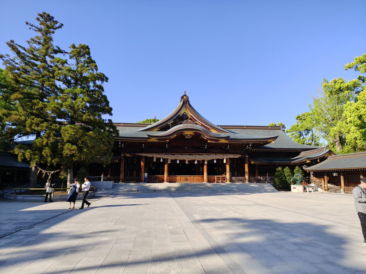 SatoshiYama's tweet photo. 寒川神社に行ってきたッ！午前中、豪雨だったが、今は快晴！！ https://t.co/U5izU8GIyL