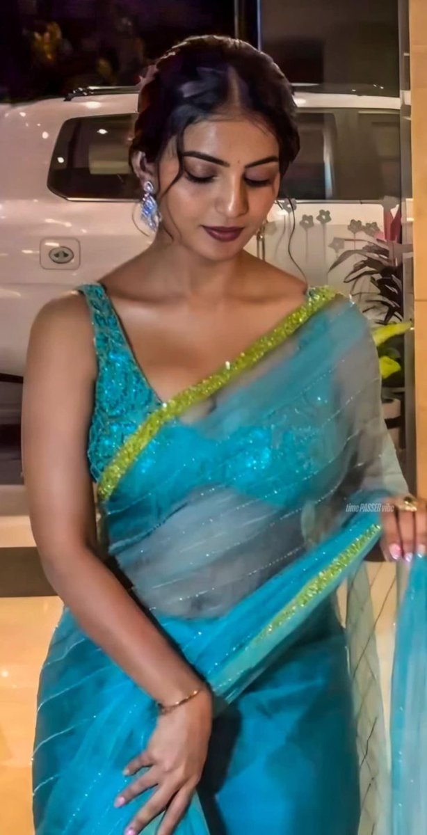 kavithayini4's tweet photo. பெண்களை நேசியுங்கள்
ஆசைக்காக மட்டும்
நெருங்காதீர்கள் அதில்
சுவாரஸ்யம் குறைவே ..
#MYOWN ✍️ https://t.co/7wWAGup33G