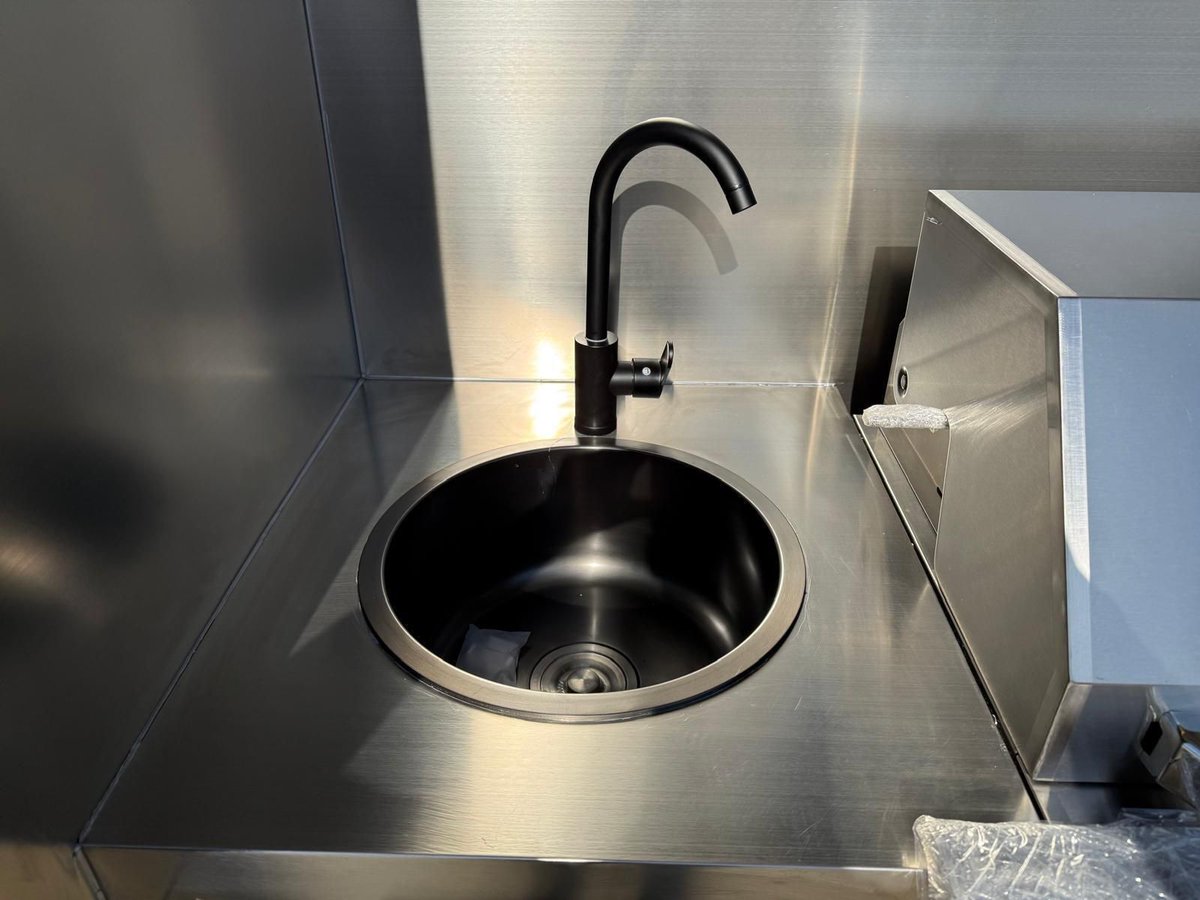 amsauctionsuk's tweet image. 🤩 Featured Lot Friday! Take a look at Lot 10 in our Plant Machinery &amp;amp; Workshop Sale 🤩

🔥 7' Barbecue
📍 Electric Roller Door
📍 Stainless Steel Interior Wall
📍 Bluetooth Speakers
📍 Extractor

👉️ Register and Bid now buff.ly/wOpRacU 

#Barbecue #BBQ #Outdoor #Home