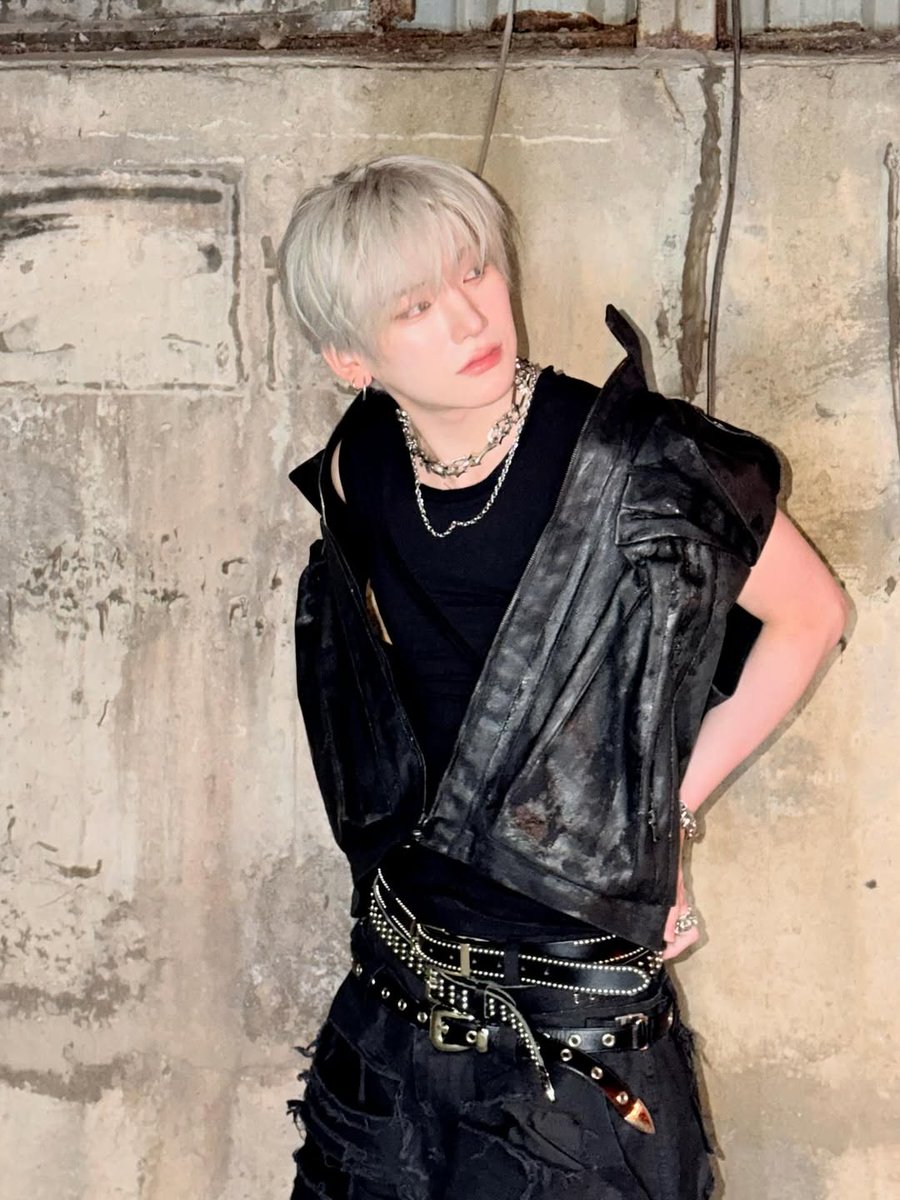 andTEAMluneGBL's tweet image. 🌐 [INSTAGRAM] 260501

&amp;amp;TEAM OFFICIAL Post

"MOVERec 🔥"

🔗instagram.com/p/DXtzS4ykghy/…

#andTEAM #YUMA @andTEAM_members