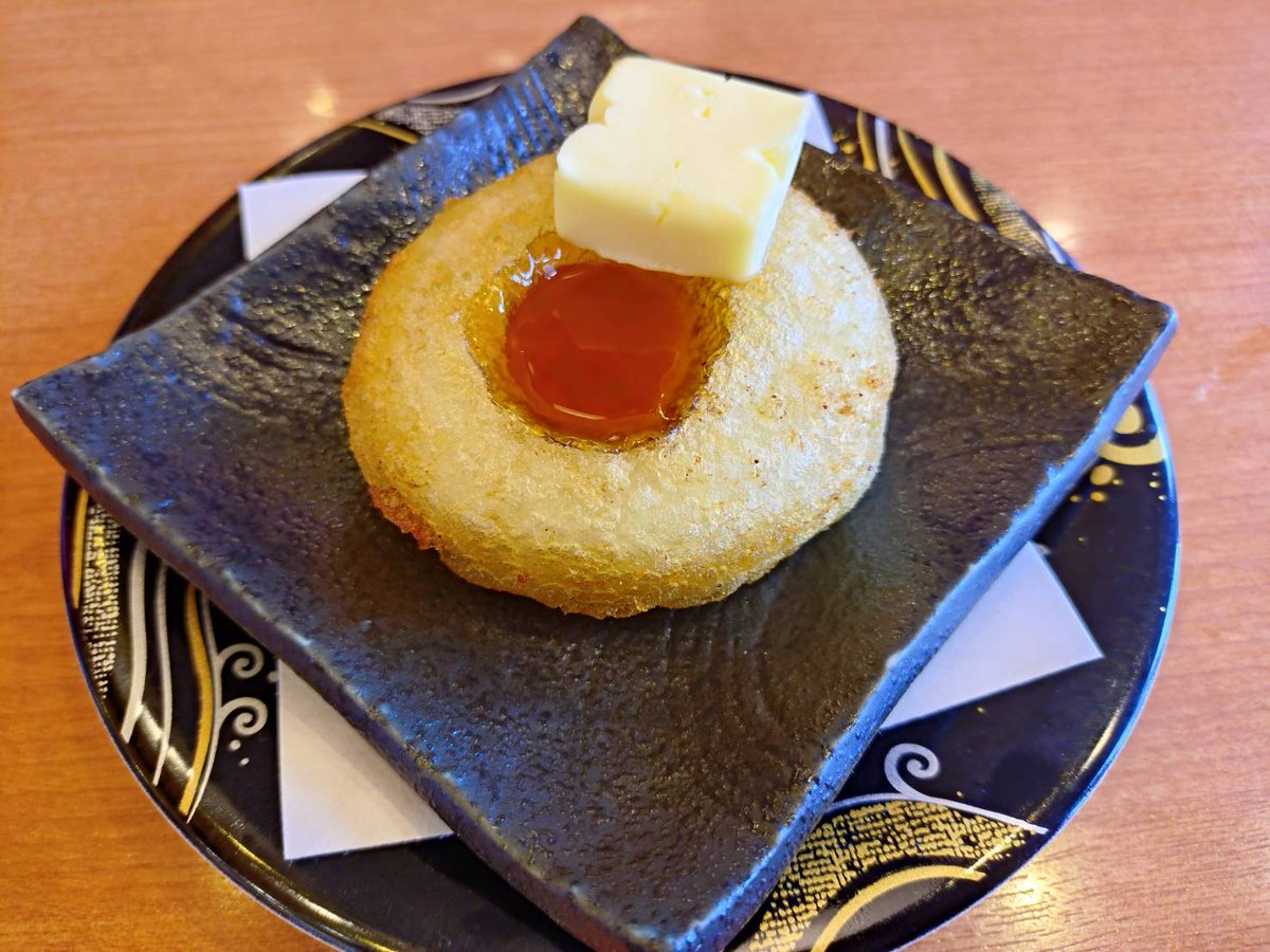 妹に誘われて、回転寿司へ行って来ました🎶🎀🌸💛数の子が大好きな私は沢山食べてしまいました🙈😋
〆はバターいも餅👍今日も変わらぬ美味しさに感謝します💐✨
ご馳走様でした✨💐👋